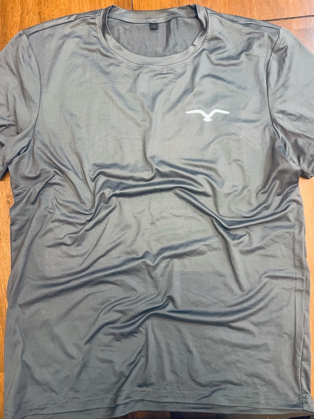 SHEIN Men's Short Sleeve Performance Tee in Graphite with Reflective Logo